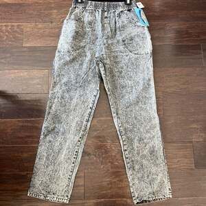 Cascade Blues Black acid-washed high-waisted pull-on denim mom jeans 80’-90’s